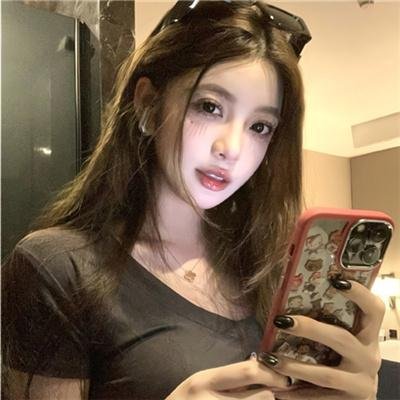 蝴蝶梦封面